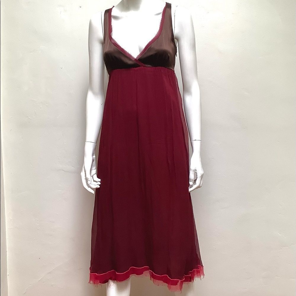 WYETH silk low Vneck  dress a division of Velvet graham spencer
